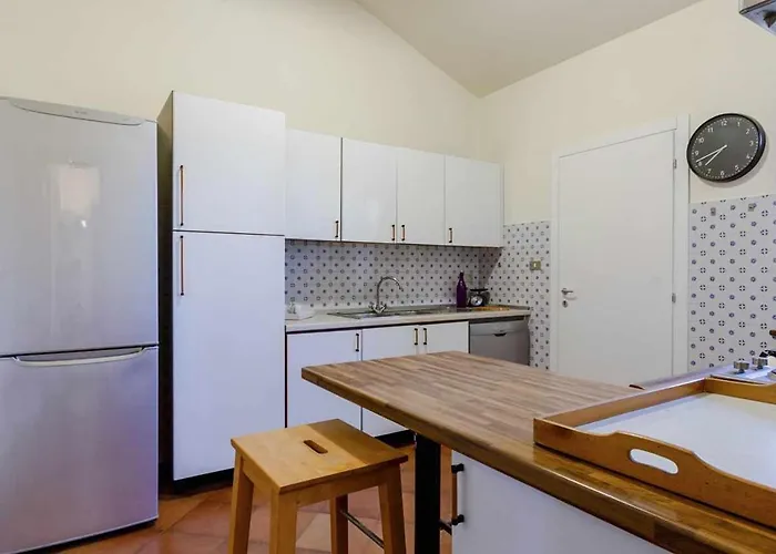 R24 - Casa Glicine . Apartamento Numana