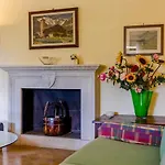 R24 - Casa Glicine . Daire Numana