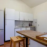 R24 - Casa Glicine . Daire Numana