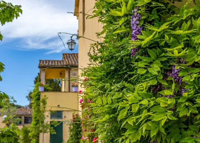 R24 - Casa Glicine . *